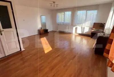 Spatiu de birouri, 280 mp, la vila, garaj, zona Piata 1 Mai