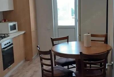 Garsonieră în Titan