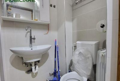 Apartament cu 4 camere decomandat în Copou - 17