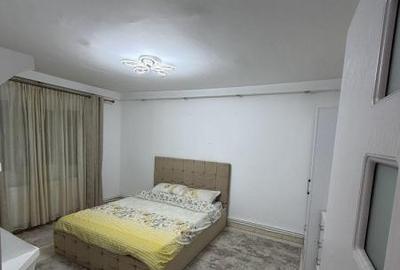 Apartament cu 4 camere decomandat, mobilat în CET - 5
