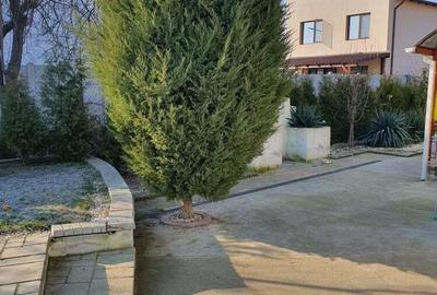 Casă cu 2 camere în 1 Mai - 1