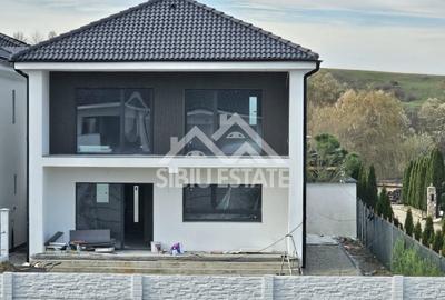 Casa noua 4 camere, Selimbar teren 480 mp - 1