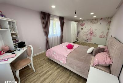 Casă cu 4 camere cu Teren 784 Mp în Groși - 2
