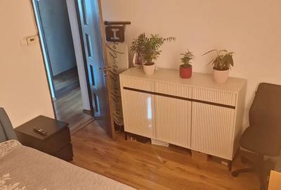 Proprietar vand 3 decomandate Rovine - 3