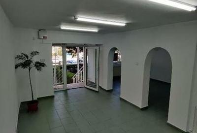 Spațiu comercial, 55 mp în Central