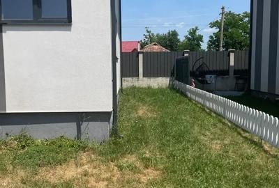 Casă cu 3 camere în Jucu - 2