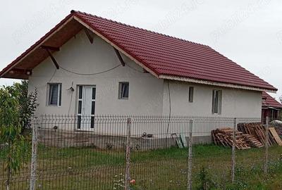 Vand casa construcie noua. - 2