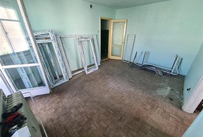 Apartament cu 2 camere semidecomandat în Astra - 2