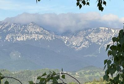 Teren de 1000 mp, în Fundata - 12