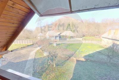 Casă cu 7 camere cu Teren 2104 Mp în Vad - 16