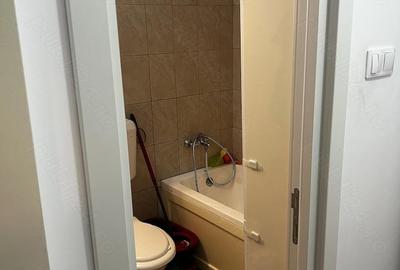 Apartament cu 3 camere semidecomandat în Central - 5