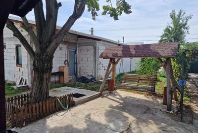 Casă cu 3 camere în Brăniștari - 6