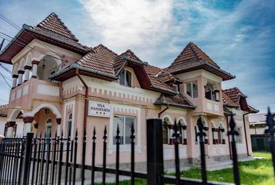 Casă individuală cu 5 camere cu Teren 636 Mp în Central - 2