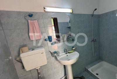 Casă cu 3 camere cu Canalizare în Piața Cluj - 3