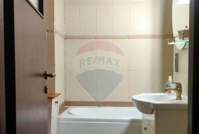 Apartament cu 3 camere, ultracentral, dar retras ?i intim - 11