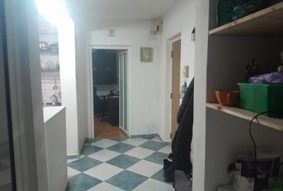 Apartament cu 4 camere decomandat în Vitan - 2