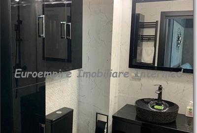 Apartament de vanzare cu 3 camere decomandat zona Mamaia - 1