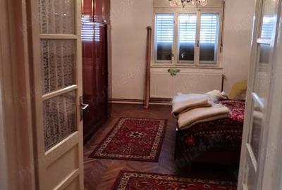 Casă cu 4 camere cu Teren 741 Mp în Central - 4