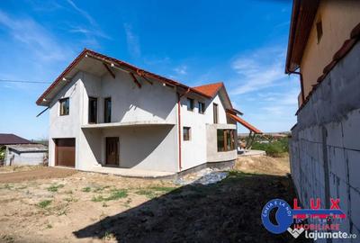 Casă cu 6 camere cu Teren 2564 Mp în Mineri - 16
