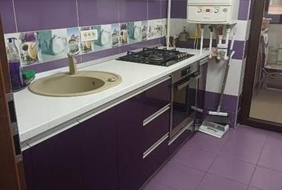 Apartament cu 2 camere decomandat, mobilat în Apărătorii Patriei