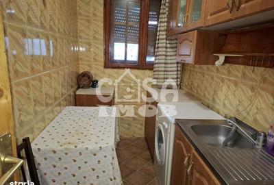 Apartament cu 2 camere nedecomandat în Micro 6 - 11
