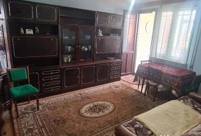 Apartament cu 2 camere decomandat în Podu Roș - 1