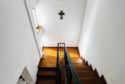 Casă individuală cu 4 camere cu Canalizare în Ghiroda - 3