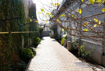 Casă cu 12 camere cu Teren 295 Mp în Unirii - 2