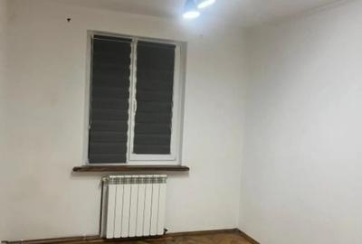 Apartament cu 3 camere decomandat în Siret - 9