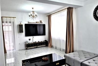 Duplex cu 4 camere cu Canalizare în Central - 8