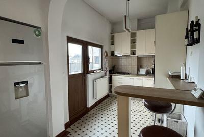 Apartament cu 4 camere, mobilat în Centrul Istoric - 13