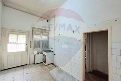 Apartament cu 3 camere semidecomandat în Central - 14