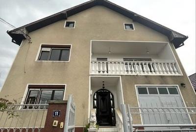 Casă cu 4 camere în Central - 11