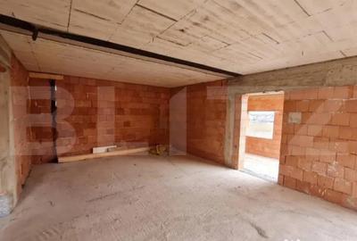 Casă cu 4 camere cu Teren 386 Mp în Micești - 5