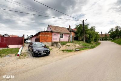 Casă cu 4 camere cu Teren 564 Mp în Oșorhei - 1