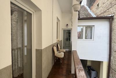 Apartament cu 3 camere decomandat, mobilat în Central - 9