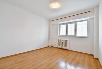 Apartament cu 3 camere semidecomandat în 1 Mai - 6