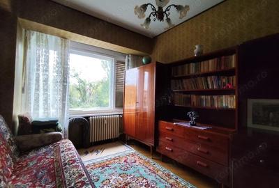 Apart.de inchiriat ultracentral, langa Facultatea de Medicina, Oradea - 1