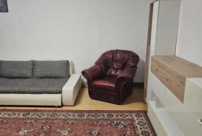 Inchiriez ap.3 camere Inchiriez ap.3 camere - 2