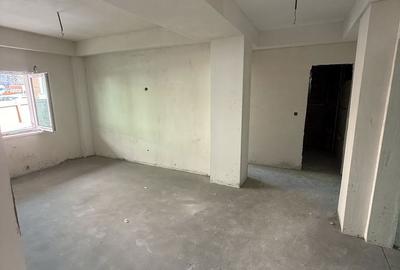 Apartament cu 3 camere decomandat în Năvodari - 4