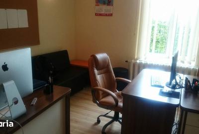 Casă cu 4 camere cu Teren 100 Mp în Central - 4