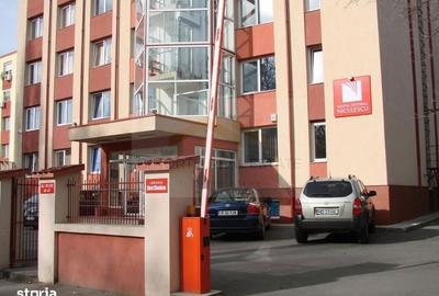 Spațiu comercial, de 350 mp, în Regie - 14