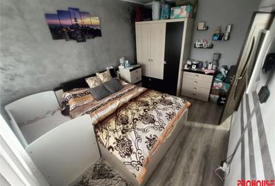 Apartament cu 3 camere decomandat în Mioriței - 15