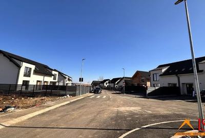 Casă cu 4 camere cu Teren 400 Mp în Șura Mică - 7