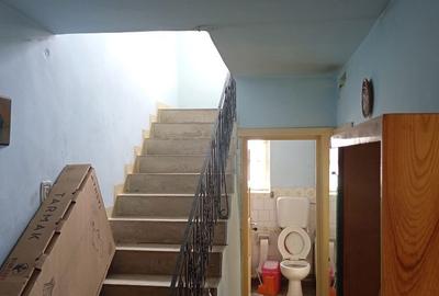 Casă cu 3 camere în Central - 4