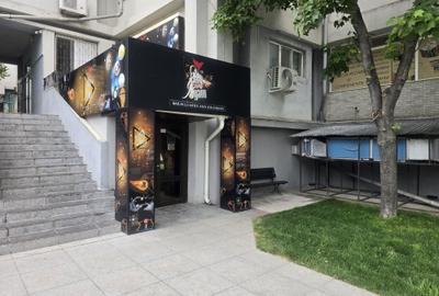 Spațiu comercial, de 296 mp, în Central - 4