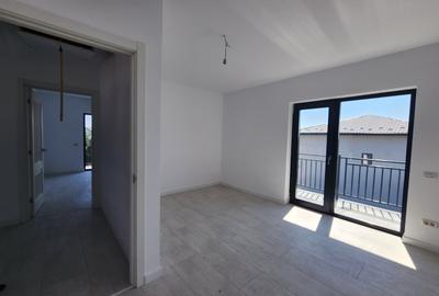 Duplex cu 4 camere cu Canalizare în Miroslava - 6