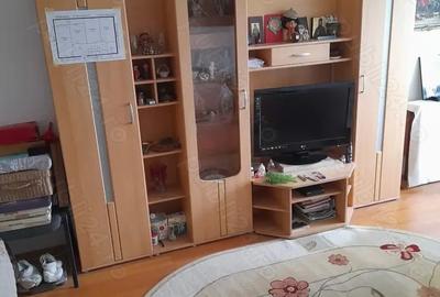 3 camere decomandat Complex Drumul Taberelor