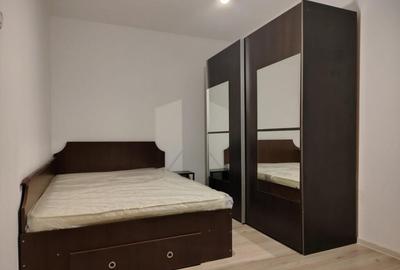 Eroii Revolutiei, doua minute metrou - 1