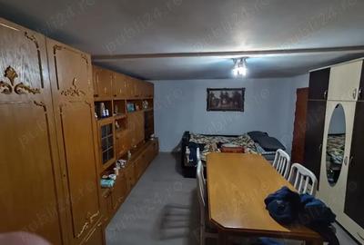 Casă cu 3 camere în Băleni - 5